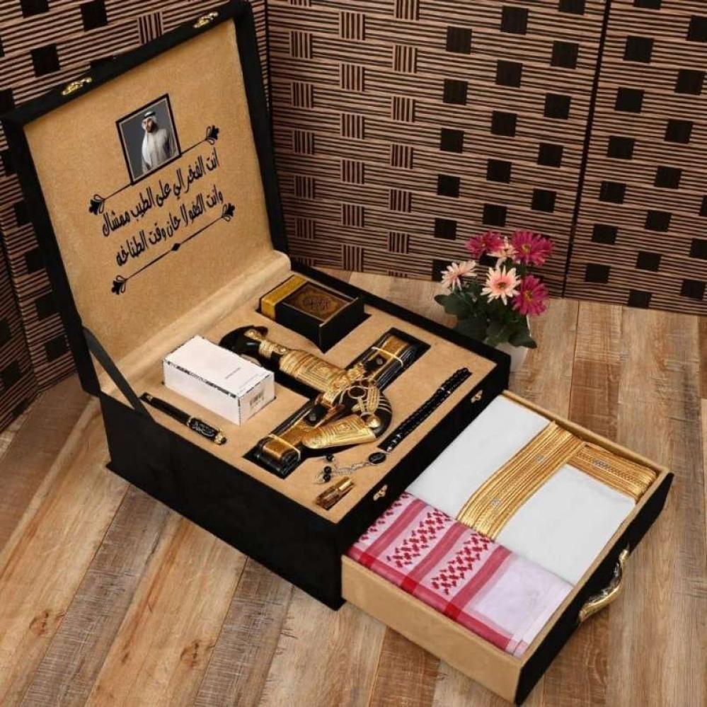 طقم بوكس هدايا رجالي مميز