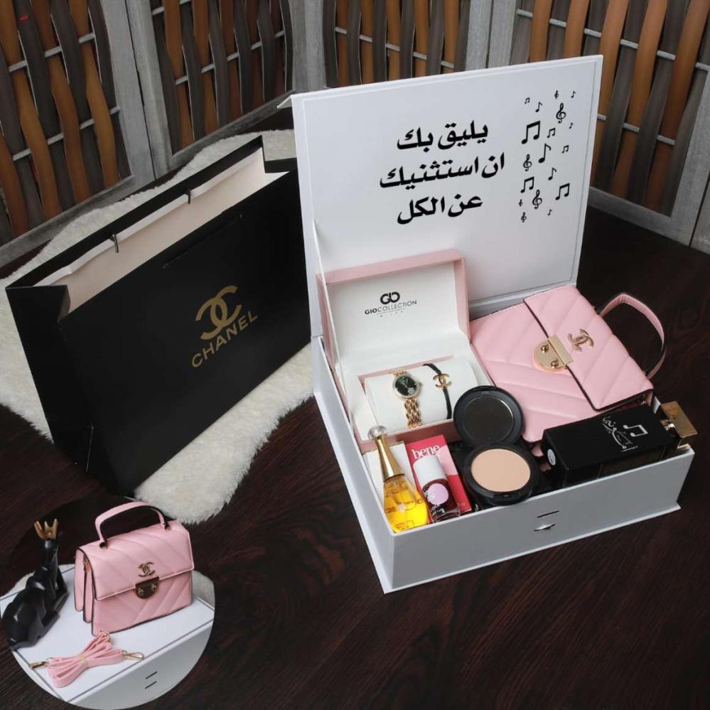 بوكسات هدايا بنات تخرج 2025