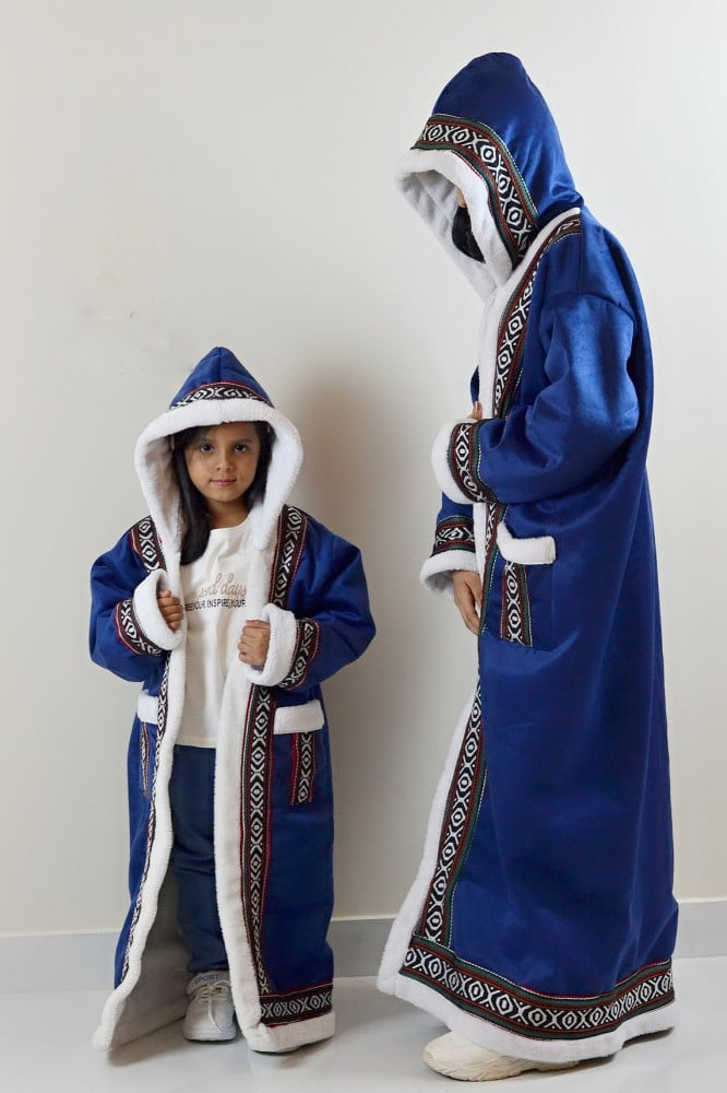 فروة أطفال شتوية باللون الأزرق