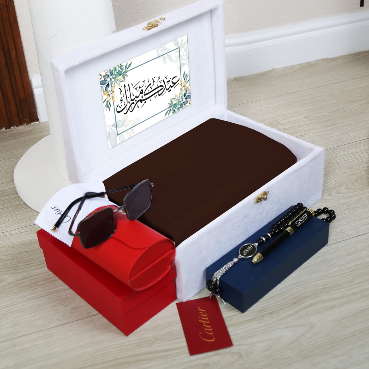 هدايا رجالية كارتير 2026 - بوكس قماش ونظارة وقلم وسبحة بالاسم نحت ليزر